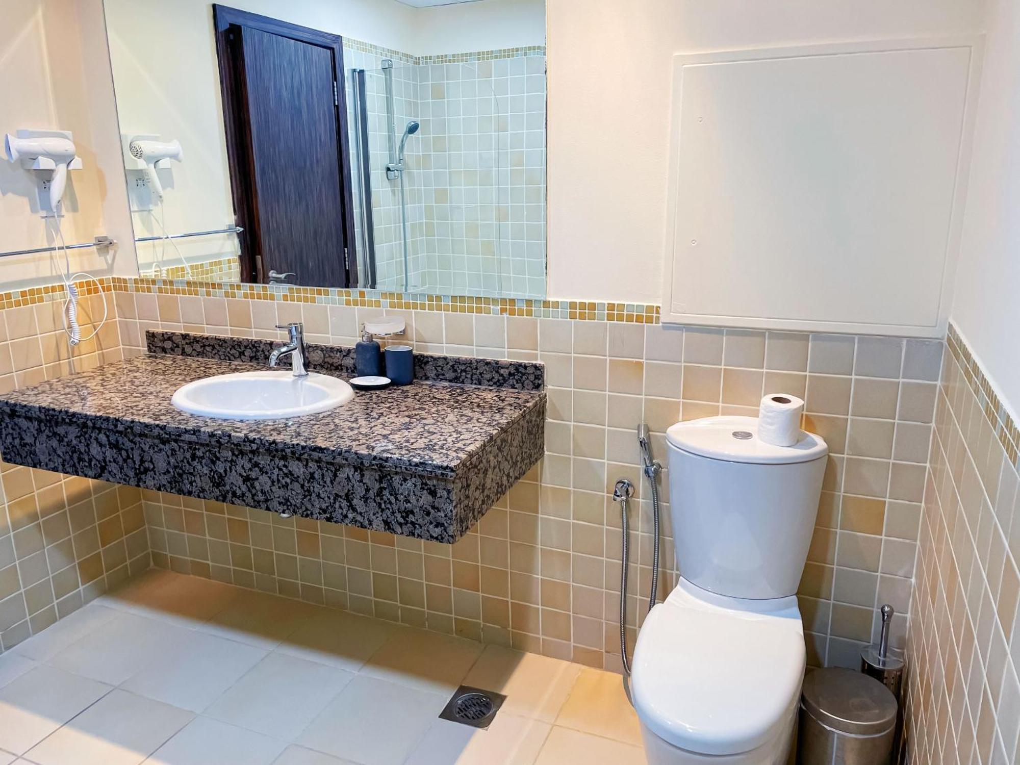 2br Marina View Luxury Apartment Dubai